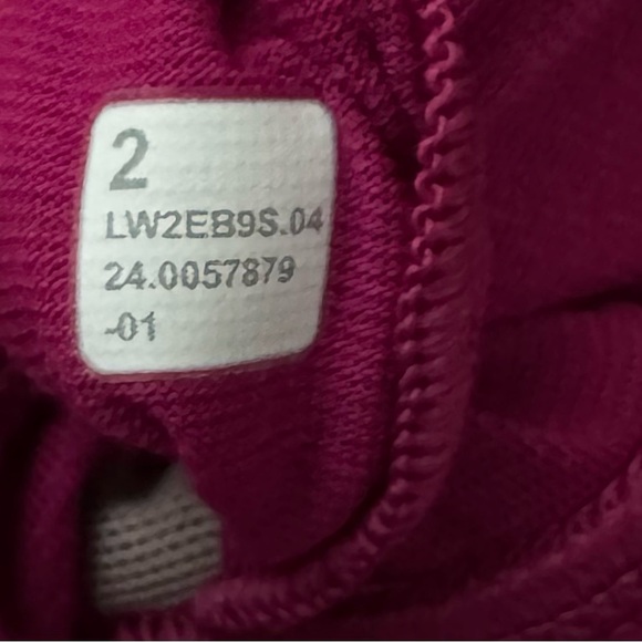 Lululemon Energy Longline Bra
*Medium Support, B-D Cups - Picture 3 of 4